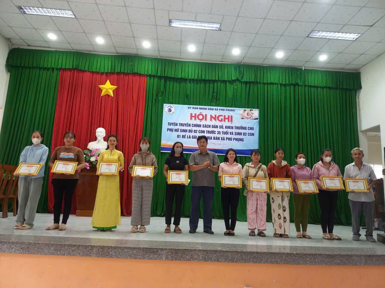 Phú Phụng tuyên truyền chính sách dân số