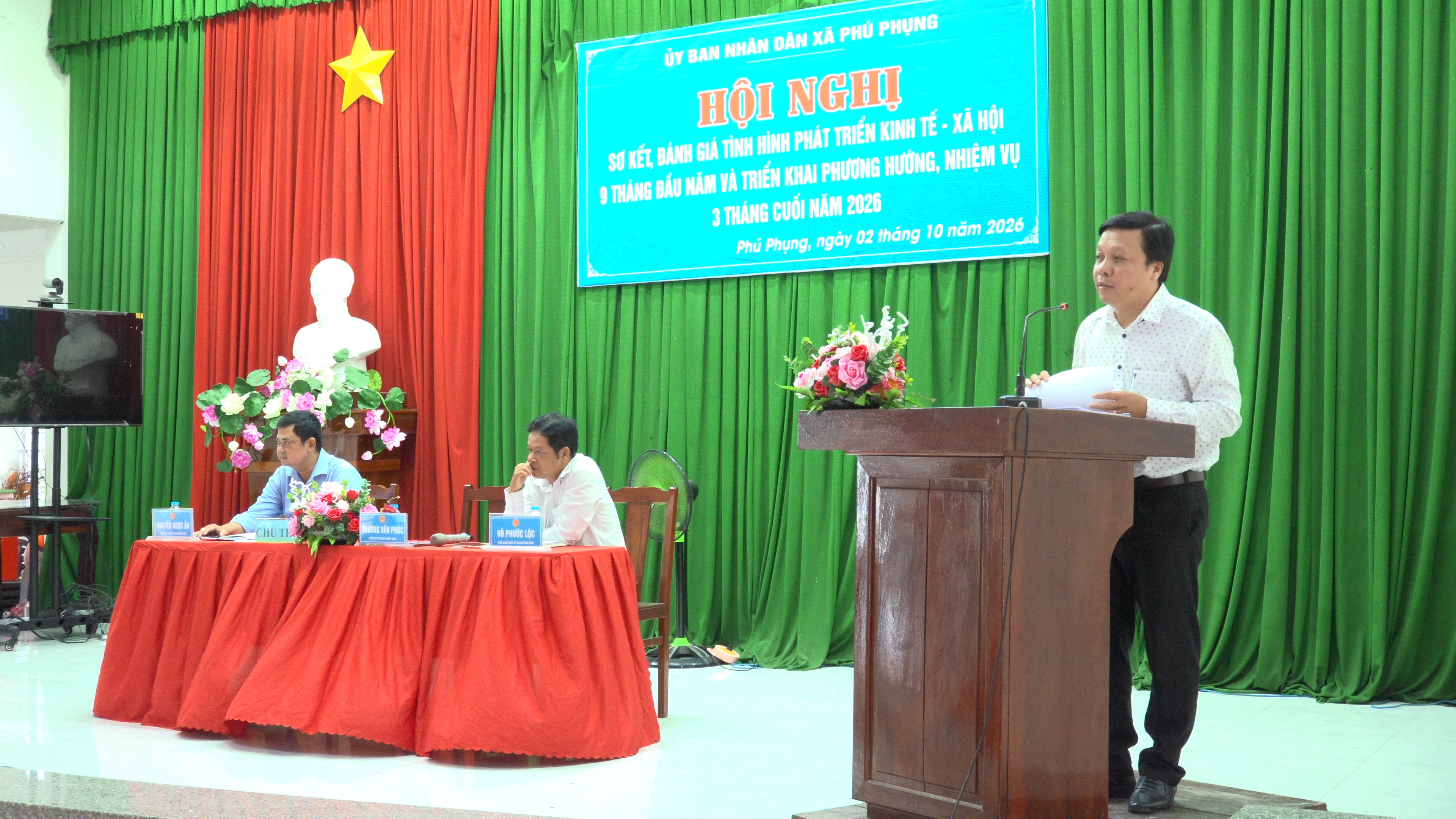 UBND xã Phú Phụng sơ kết 9 tháng và triển khai nhiệm vụ 3 tháng cuối năm 2026
